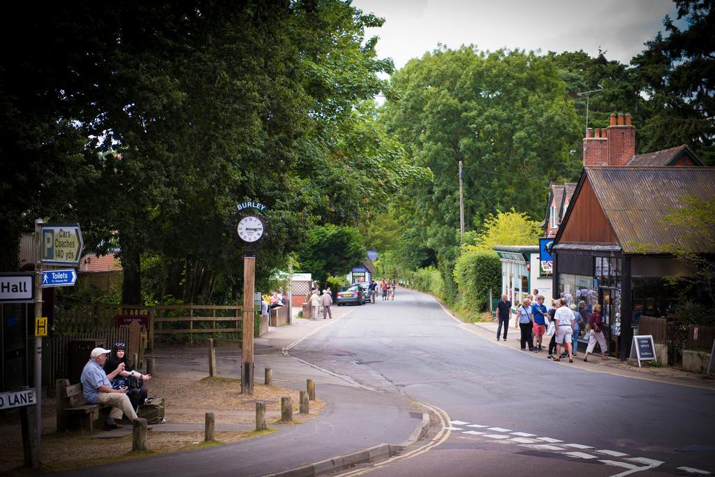 The Burley Inn Exteriér fotografie